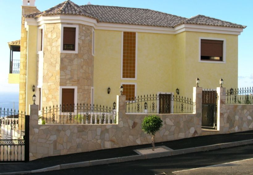 Grosszügige Villa mit Panoramablick