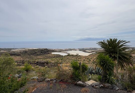 Stilechte Finca in absoluter Alleinlage mit Panoramablick